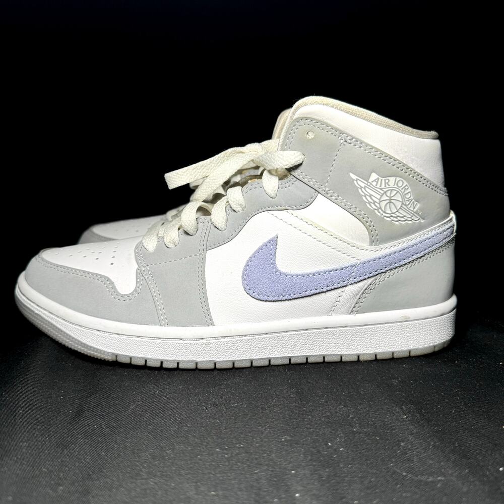 Wmns Nike Air Jordan 1 Mid Wolf Grey Aluminum - Size 7 -Women's Gray Shoes - Picture 1 of 8